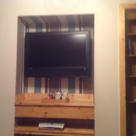 Kells Roadside Apartment Hamnavoe Екстериор снимка