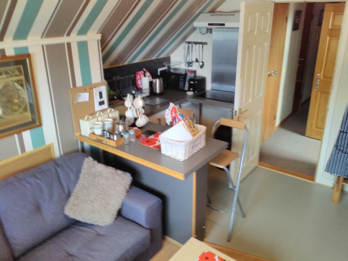 Kells Roadside Apartment Hamnavoe Екстериор снимка