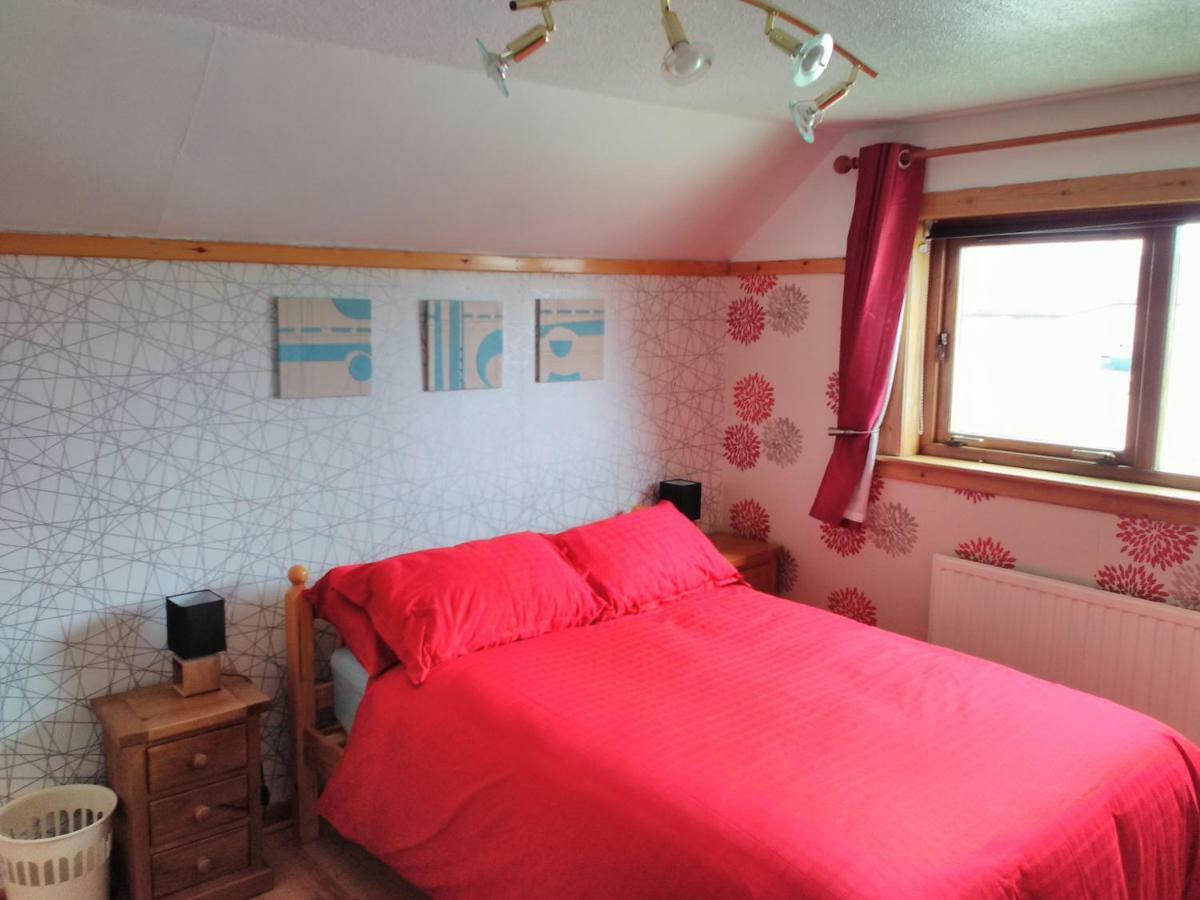Kells Roadside Apartment Hamnavoe Екстериор снимка